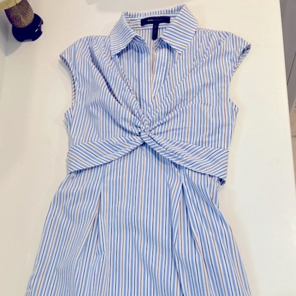 BCBG MAXAZARIA Dress. Cap Sleeves / Sleeveless.